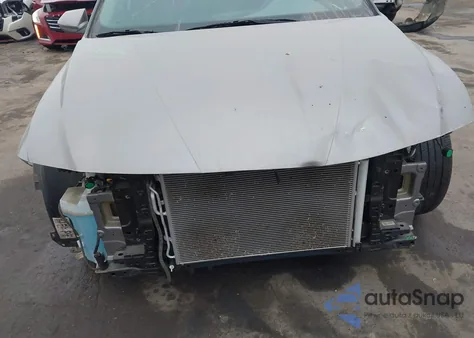 2024 Hyundai Elantra Sel z USA, uszkodzony, nr VIN KMHLS4DG8RU687364